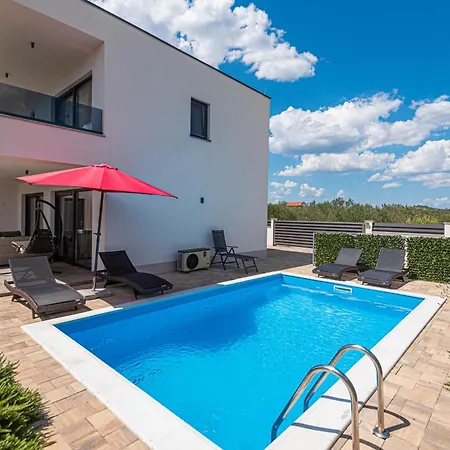 Casa vacanze House With A Swimming Pool Bogdanovici, - 27885