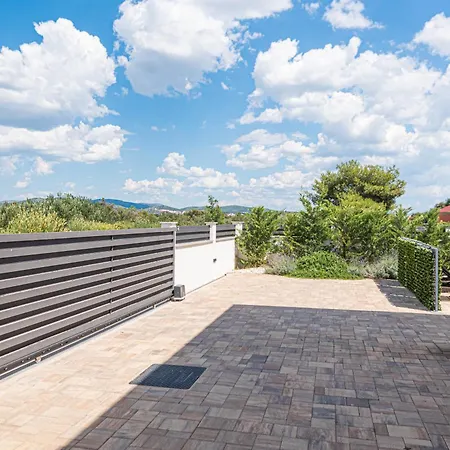 Tatil Evi House With A Swimming Pool Bogdanovici, - 27885 Šibenik